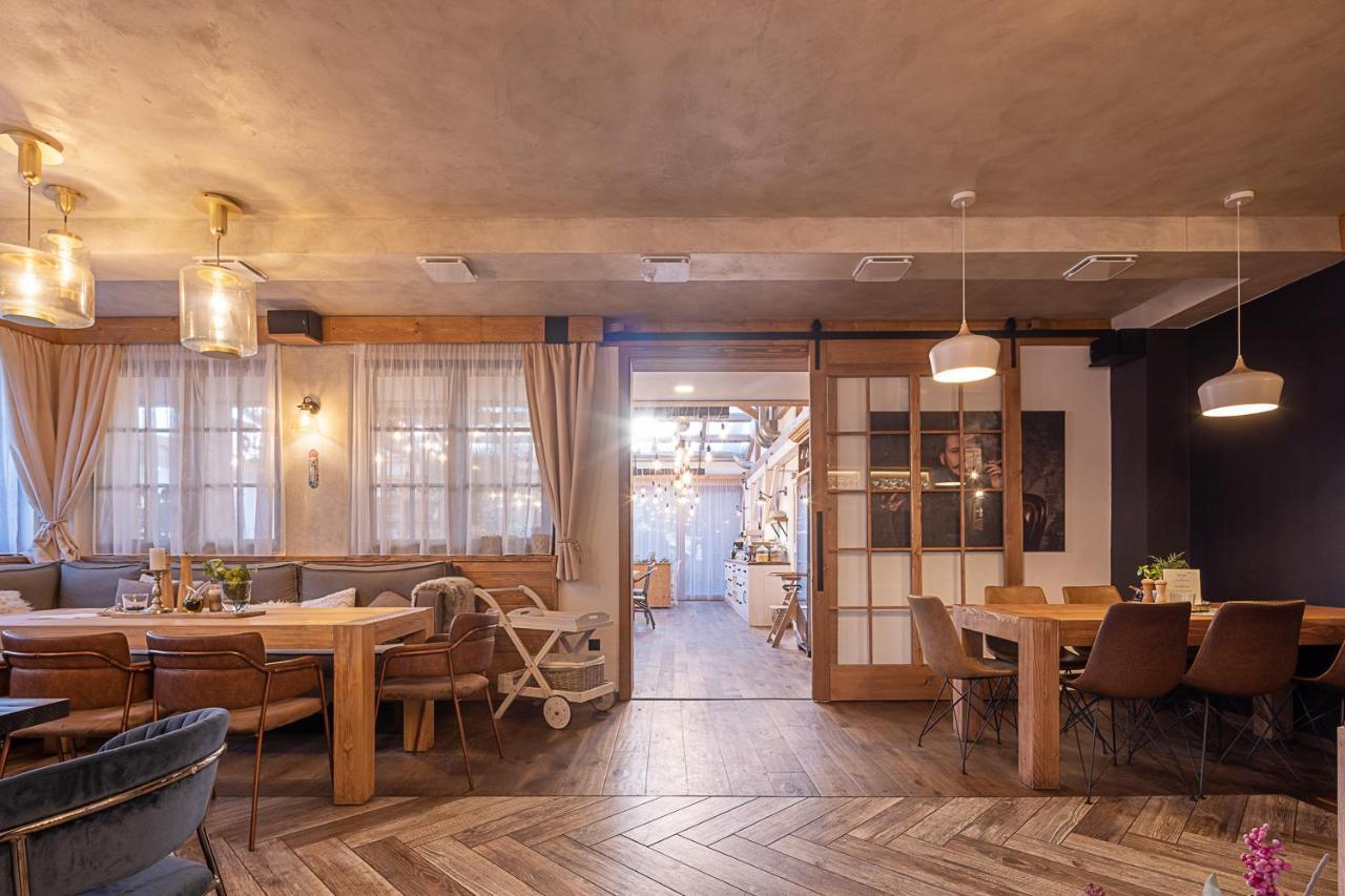 Hotel Mclimon Nový Jičín Екстериор снимка