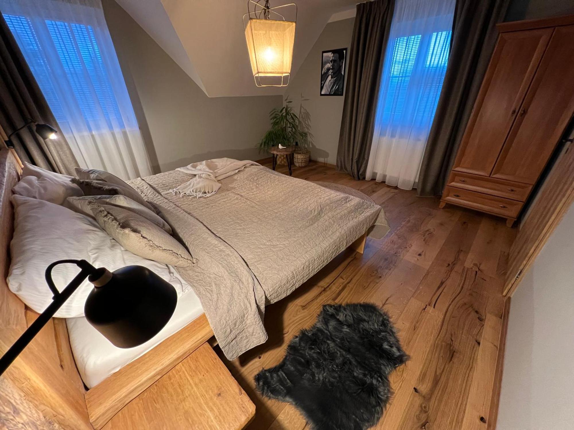 Hotel Mclimon Nový Jičín Екстериор снимка