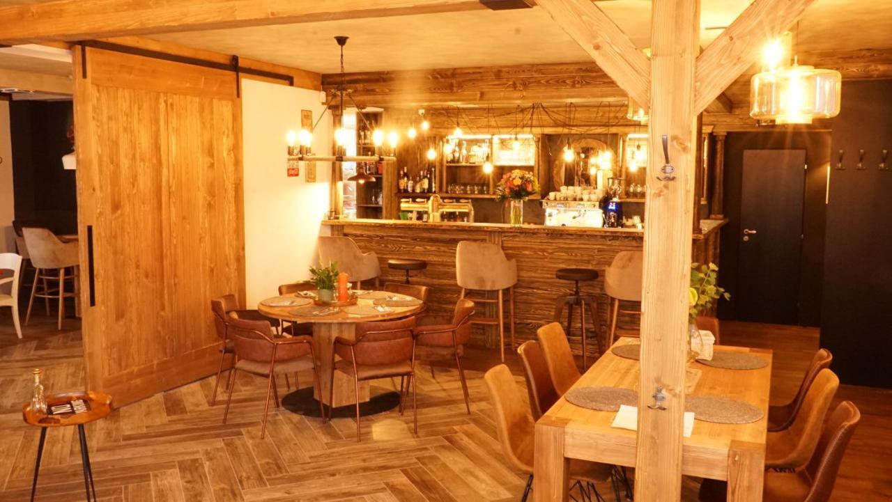 Hotel Mclimon Nový Jičín Екстериор снимка